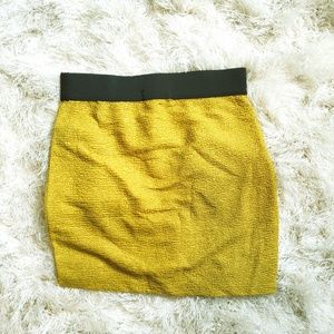 Mustard stretch skirt
